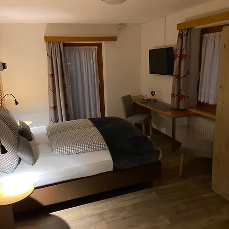 Erika * Arzl im Pitztal