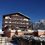 Erika Hotel *
