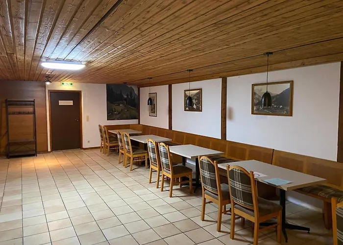 Erika アルツル・イム・ピッツタール